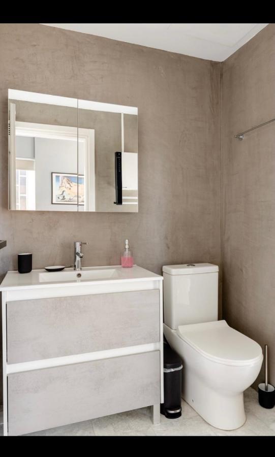 Loft With Private Parking Apartman Athén Kültér fotó